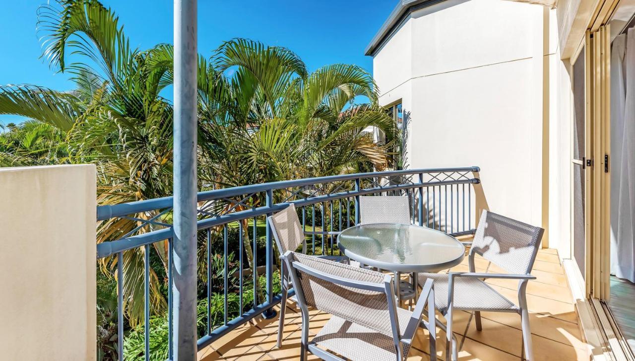 Golden Riviera Absolute Beachfront Resort Gold Coast Eksteriør bilde