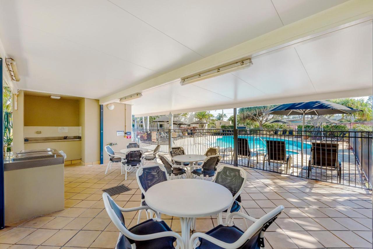 Golden Riviera Absolute Beachfront Resort Gold Coast Eksteriør bilde