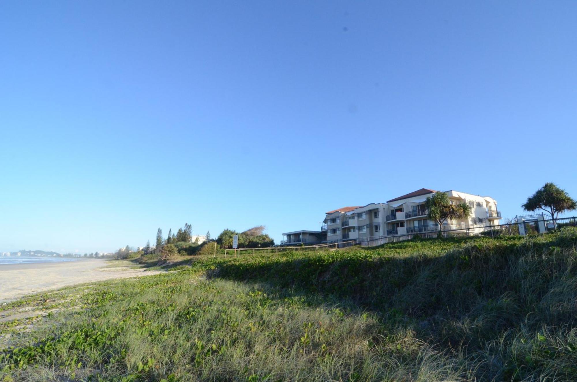 Golden Riviera Absolute Beachfront Resort Gold Coast Eksteriør bilde